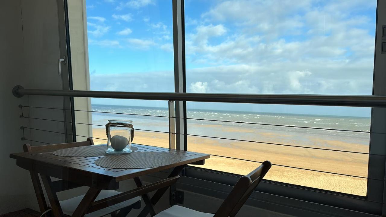 La Plage - Appartement Vue Mer Courseulles-sur-Mer Eksteriør billede